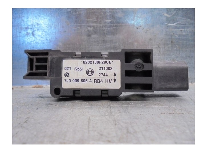 Recambio de sensor para porsche cayenne (typ 9pa) s referencia OEM IAM 7L0909606A 0232100F280E BOSCH