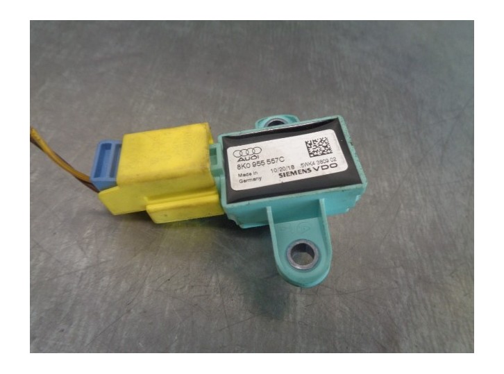 Replacement impact sensor for audi q5 (8r) 2.0 tdi (125kw) OEM IAM reference 8K0959557C 5WK4380902 SIEMENS