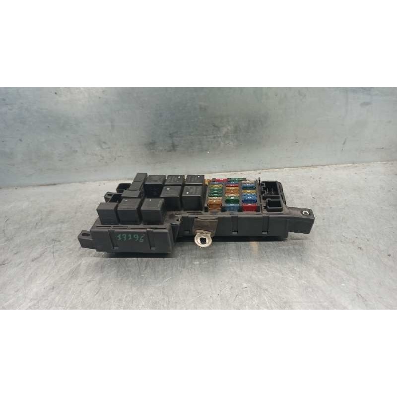 Recambio de caja reles / fusibles para volvo s80 berlina 2.5 turbodiesel referencia OEM IAM 9494207 518322003 