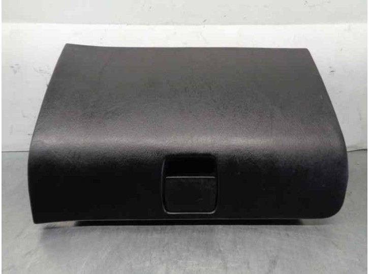 Recambio de guantera para ssangyong korando 2.9 turbodiesel cat referencia OEM IAM 7793034000EAW 