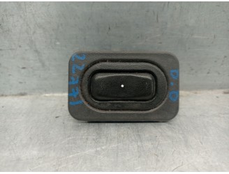 Recambio de mando elevalunas delantero derecho para opel meriva a 1.7 16v referencia OEM IAM 24407699 