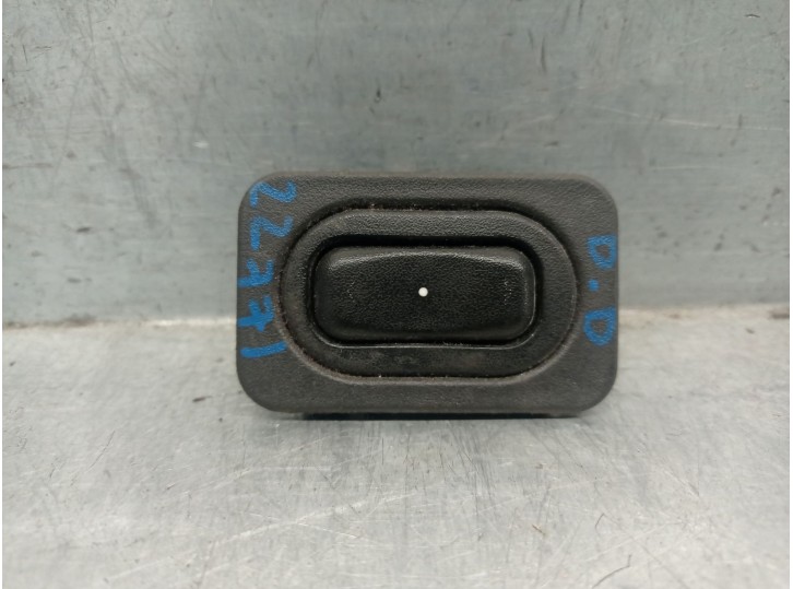 Recambio de mando elevalunas delantero derecho para opel meriva a 1.7 16v referencia OEM IAM 24407699 