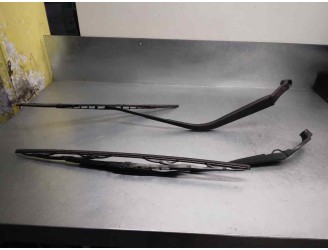 Recambio de brazo limpia delantero derecho para mitsubishi asx (ga0w) 1.8 di-d cat referencia OEM IAM 8250A171 8250A172 