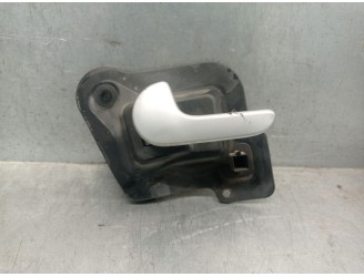 Recambio de maneta interior delantera izquierda para opel meriva a 1.7 16v referencia OEM IAM 13121860 316053479