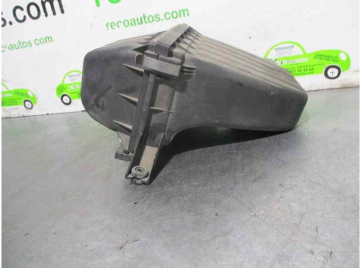 Replacement air filter for Suzuki Ignis RM (MH) 1.3 CAT OEM IAM reference 