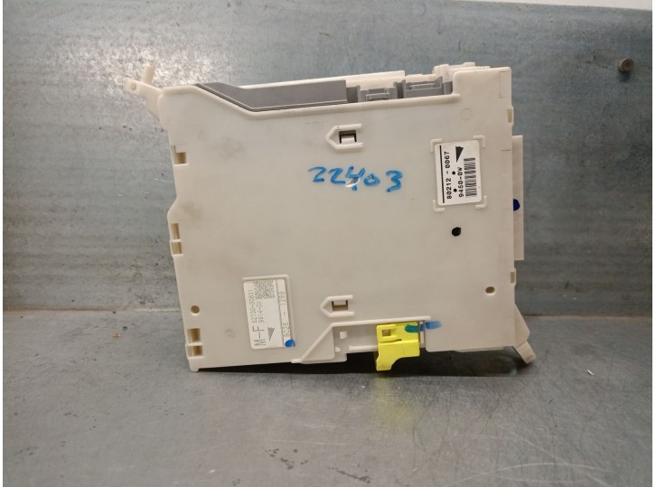 Recambio de caja reles / fusibles para lexus gs (_s19_) 450h (grs191_, gws191_) referencia OEM IAM 8273030631  802120067