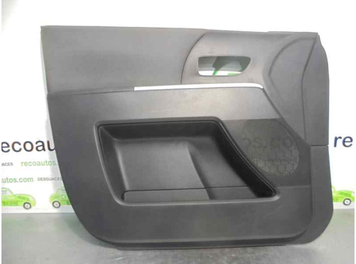 Recambio de guarnecido puerta delantera izquierda para mazda 5 berl. (cr) 2.0 diesel cat referencia OEM IAM CC3068450A 