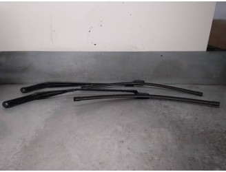 Recambio de brazo limpia delantero derecho para peugeot 508 allure referencia OEM IAM 9686437780 DERECHO E IZQ 