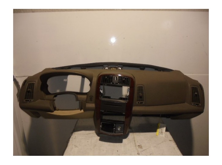 Recambio de salpicadero para cadillac srx v6 elegance referencia OEM IAM  MARRON CLARO 