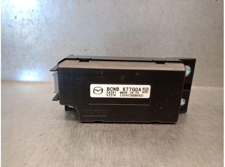 Recambio de centralita check control para mazda 3 hatchback (bp) 2.0 skyactiv-g m hybrid referencia OEM IAM BCWB677G0A 