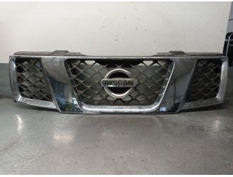 Replacement front grille for Nissan Pathfinder (R51) 2.5 DCi Diesel CAT OEM IAM reference 62310EB400 62310EB400 