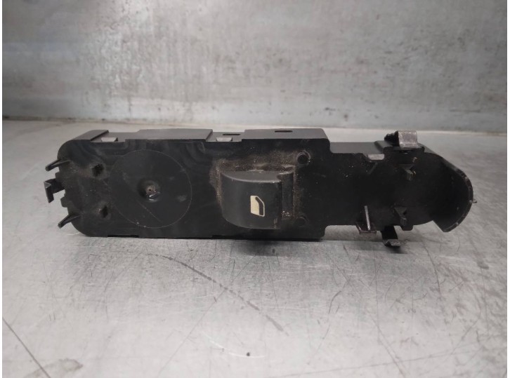 Recambio de mando elevalunas delantero derecho para peugeot 508 allure referencia OEM IAM 96661102XT  
