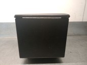 Recambio de apoyabrazos central para land rover defender (ld) 2.5 tdi referencia OEM IAM AWR1607 AWR1607 