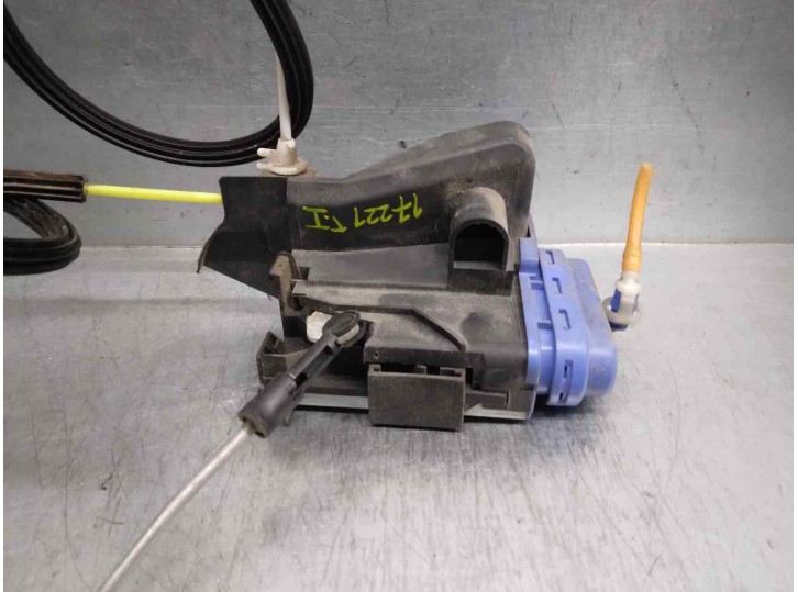 Recambio de cerradura puerta trasera izquierda para audi a4 berlina (b5) 1.8 20v referencia OEM IAM 8D0839045A 4PUERTAS