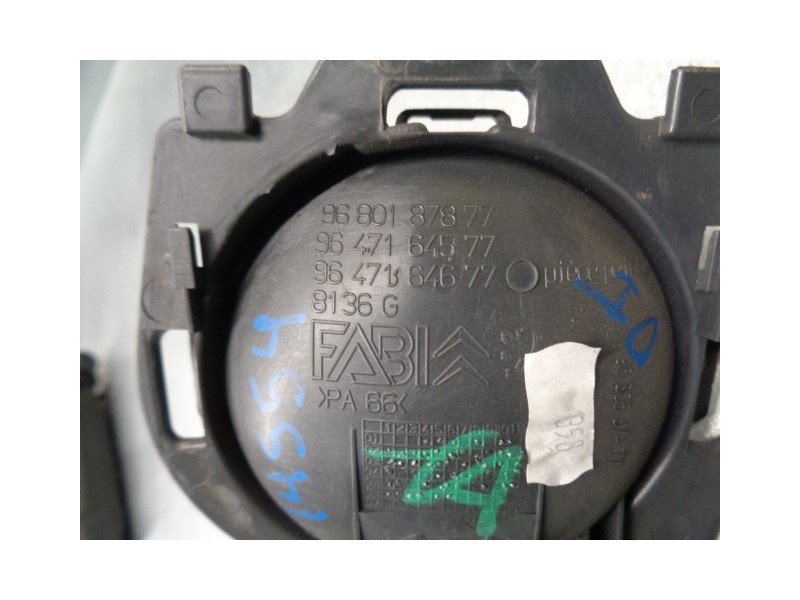 Recambio de maneta interior delantera izquierda para citroën c3 1.1 referencia OEM IAM 9680187877  