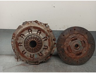 Recambio de kit embrague para ford escort berlina/turnier 1.8 turbodiesel cat referencia OEM IAM 92AB7550CO 