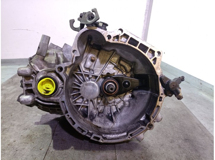 Recambio de caja cambios para hyundai accent ii (lc) 1.5 referencia OEM IAM HY1973 4300022763D 443415