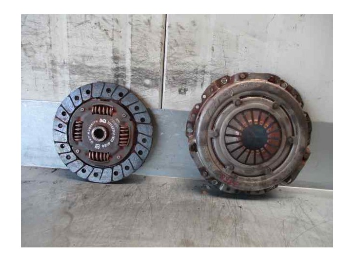 Recambio de kit embrague para opel corsa b 1.2 referencia OEM IAM 90375665 101878021802 VALEO