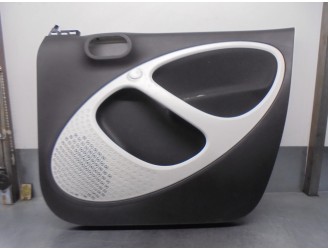 Recambio de guarnecido puerta delantera derecha para smart forfour 1.0 cat referencia OEM IAM A4537205000 
