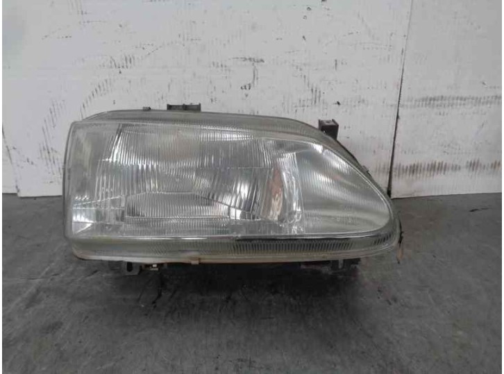 Replacement right headlight for Renault Megane I Scenic (JA0) 1.9 DTi Diesel CAT OEM IAM reference 7700861463 5 DOORS