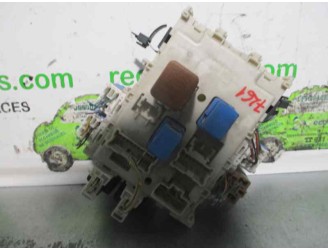 Recambio de caja reles / fusibles para nissan primera trav. (p12) 1.9 16v turbodiesel cat referencia OEM IAM 24350AV700 0526041 