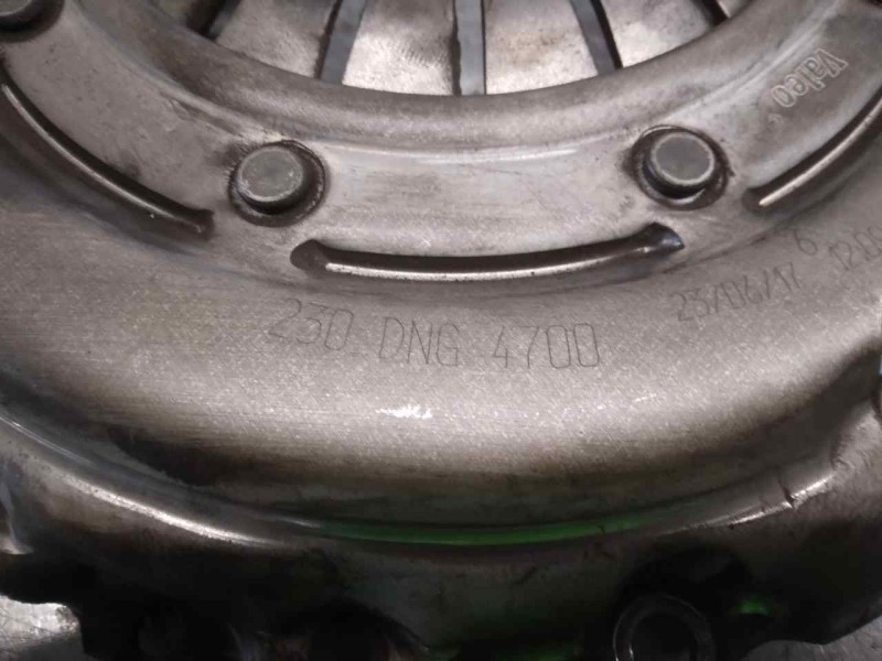 Recambio de kit embrague para peugeot 406 berlina (s1/s2) srdt referencia OEM IAM 2051E6 2051E6 VALEO