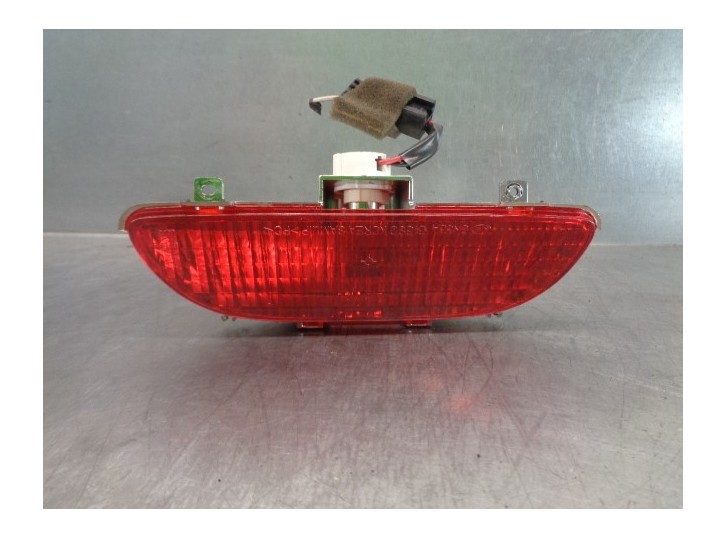 Recambio de luz central de freno para kia carnival ii 2.9 cdri ex referencia OEM IAM 0K56A51580 