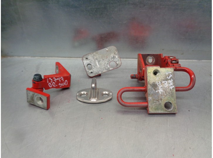 Recambio de bisagra puerta para porsche cayenne (typ 9pa) s referencia OEM IAM 7L0831412  