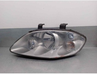 Recambio de faro izquierdo para ssangyong rodius 2.7 turbodiesel cat referencia OEM IAM 8310121303  5 PUERTAS