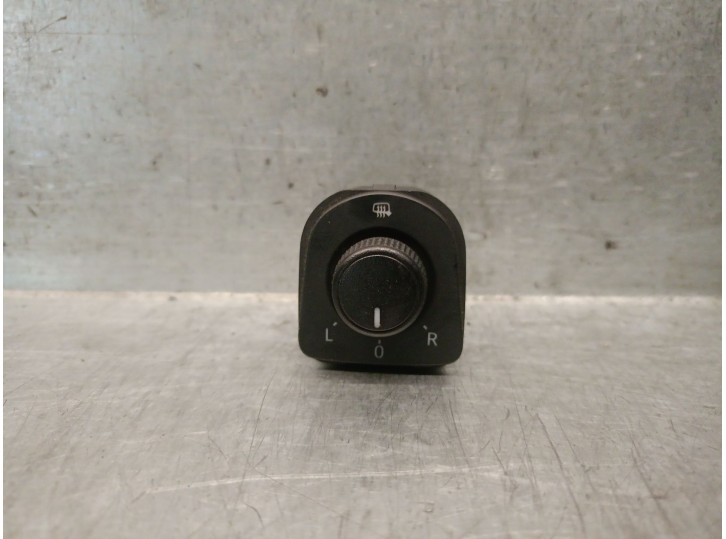Recambio de mando retrovisor para seat leon st (5f8) 1.4 tgi referencia OEM IAM 5F0959565D 5F0959565D 