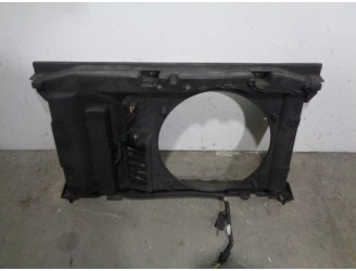 Recambio de calandra delantera de radiador para peugeot 307 (s1) xr referencia OEM IAM 7104L2 DE FIBRA 