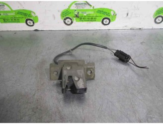 Replacement boot / tailgate lock for Nissan Primera saloon (P11) 2.0 turbodiesel CAT OEM IAM reference 2 `PINS 5 DOORS
