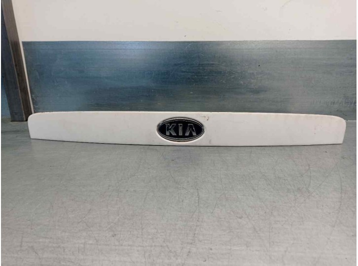 Recambio de maneta exterior porton para kia cerato 1.6 cat referencia OEM IAM 817202F200 5 PUERTAS