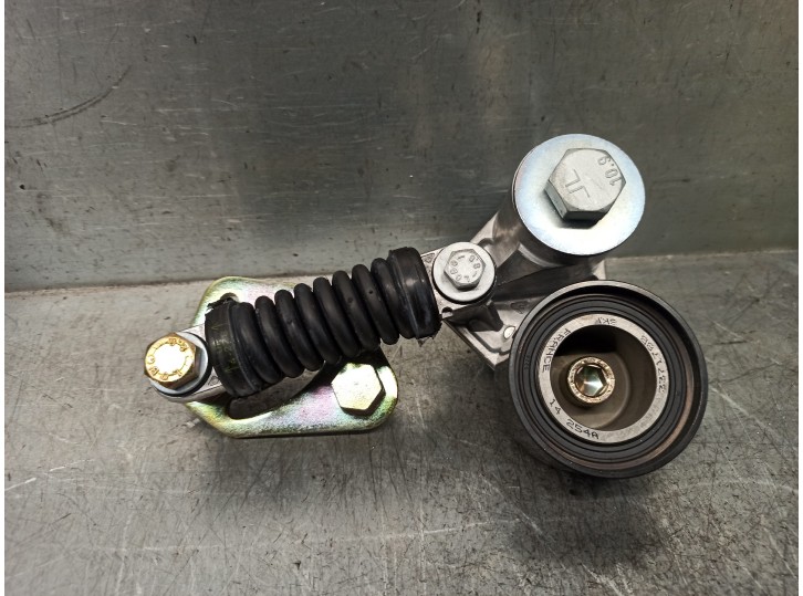 Recambio de tensor correa auxiliar para » otros... 3.9t 17s 120 m-bus vespino 130e referencia OEM IAM 337178B 