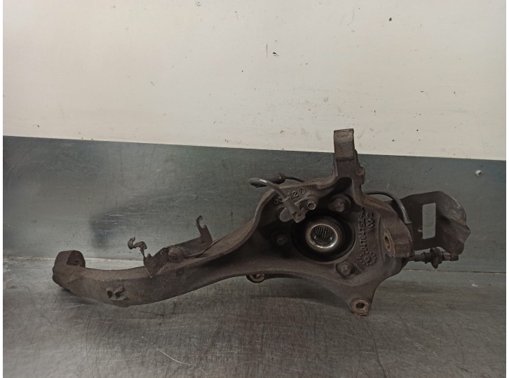 Recambio de mangueta delantera derecha para chrysler sebring berlina (jr41) 2.0 le referencia OEM IAM 04764752AA  