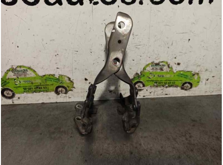 Replacement hood hinge for SsangYong Rodius 2.7 turbodiesel CAT OEM IAM reference 6181021001 