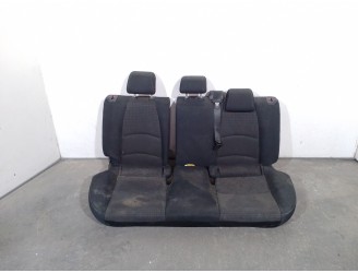 Recambio de asientos traseros para mazda 2 hatchback (dl, dj) 1.5 skyactiv-g referencia OEM IAM P5X0 