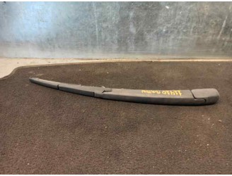 Recambio de brazo limpia trasero para kia rio ii (jb) 1.6 cvvt referencia OEM IAM 