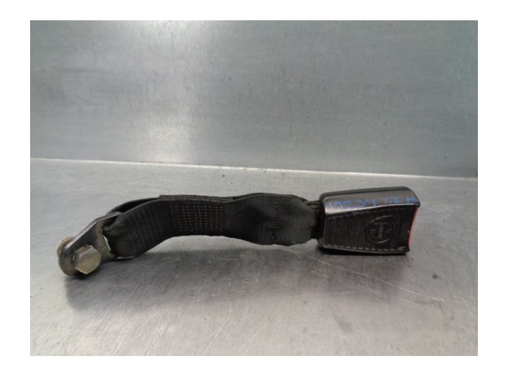 Recambio de enganche cinturon para lancia dedra berl. 1.9 turbodiesel referencia OEM IAM 5892074  TRAS IZQ.