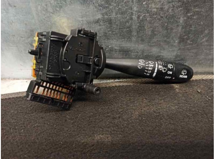 Replacement wiper stalk for Kia Rio II (JB) 1.6 CVVT OEM IAM reference 934201G050 