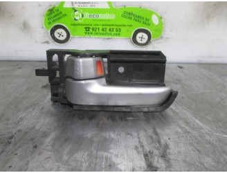 Replacement front left interior door handle for Suzuki Swift Saloon (MZ) 1.3 DDiS Diesel CAT OEM IAM reference 8313062J10