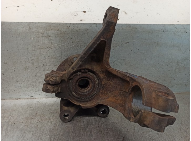 Recambio de mangueta delantera izquierda para peugeot 205 berlina 1.2 referencia OEM IAM 364617  