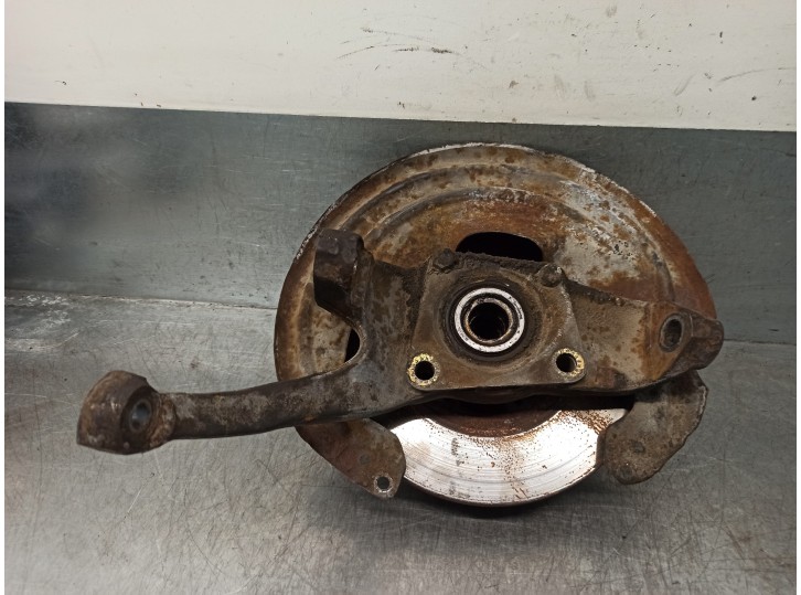 Recambio de mangueta delantera izquierda para renault 12 ts conf 847-99 referencia OEM IAM 7700555537 