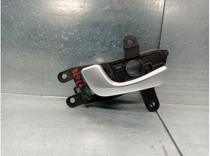 Recambio de maneta interior delantera izquierda para kia optima 1.7 crdi cat referencia OEM IAM 82610D4020KA1 4 PUERTAS