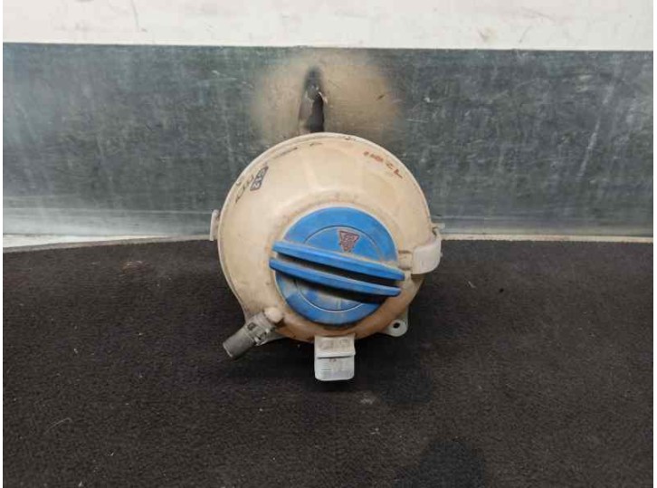 Recambio de deposito expansion para skoda fabia (5j2 ) 1.2 referencia OEM IAM 6Q0121407B 