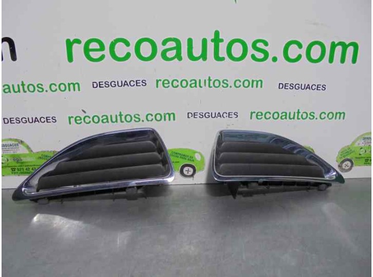 Recambio de rejilla delantera para renault megane i classic (la0) 1.9 diesel referencia OEM IAM 7700428963 