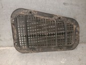 Recambio de rejilla delantera para land rover defender (ld) 2.5 tdi referencia OEM IAM D0516  