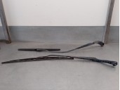 Replacement front right wiper arm for Dodge Journey 2.0 16V CRD cat OEM IAM reference 05116304AC RIGHT AND LEFT 