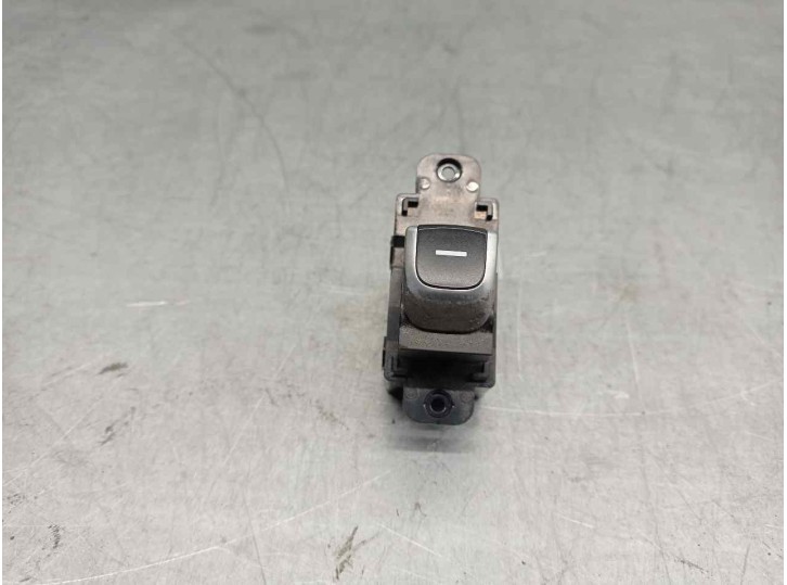 Recambio de mando elevalunas trasero derecho para kia optima 1.7 crdi cat referencia OEM IAM 93590D4000A 