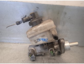 Recambio de bomba freno para dacia duster ambiance 4x2 referencia OEM IAM 03350890461 03350890471 ATE